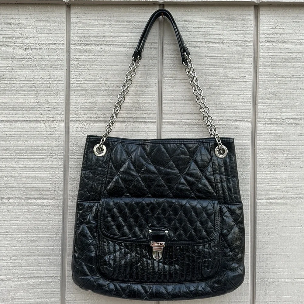 𝅺coach Poppy Quilted Black Leather Slim Tote